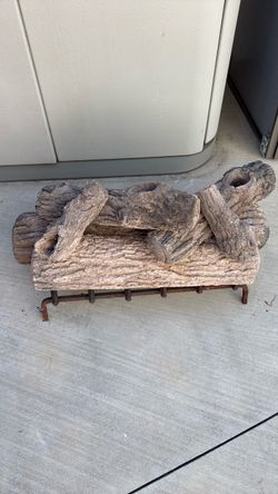 Gas fireplace log set