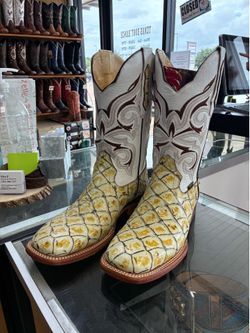 Men’s Boots