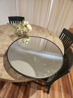 Round medicine cabinet