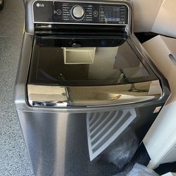 Lg Washer 5. 5 Like New