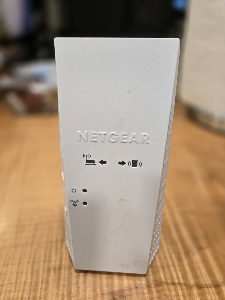 NETGEAR WiFi Mesh Range Extender EX6400