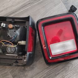 Jeep JL Stock Headlights