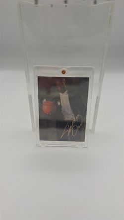 Shaquille O'Neal Autographed Basketball Card