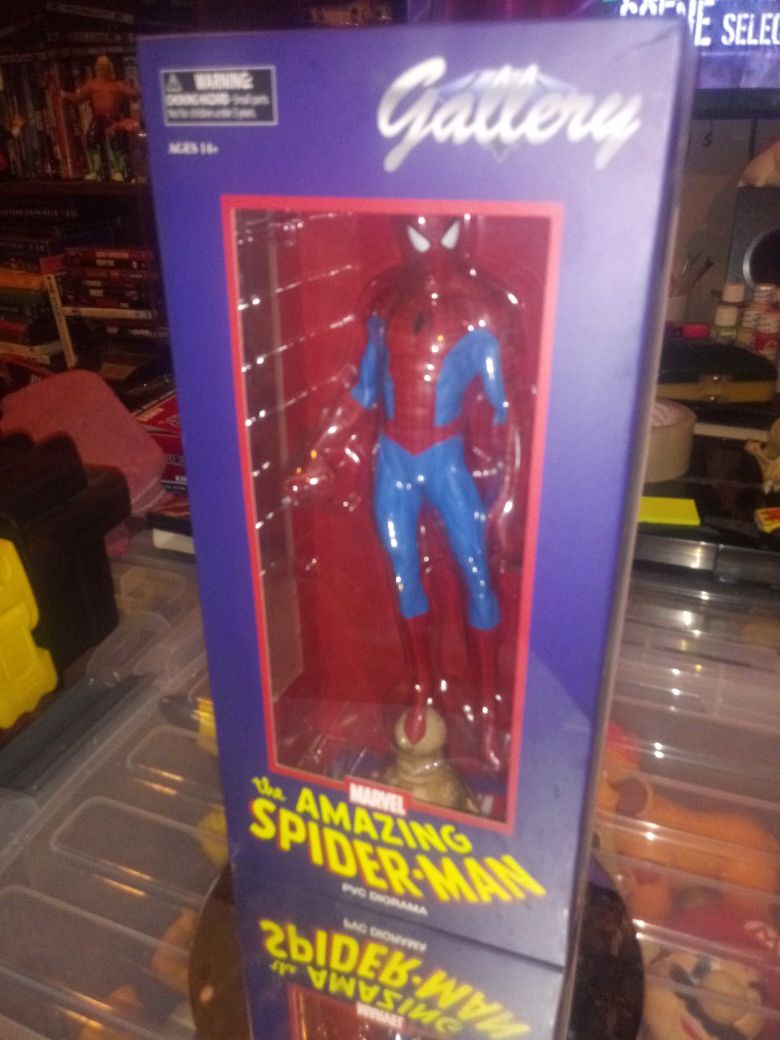 The Amazing Spider-Man Sweet/Rare/Collectible- Statue