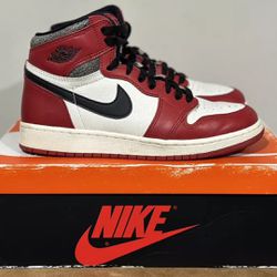Jordan 1 Retro High OG Red Lost and Found Chicago Size 6.5Y