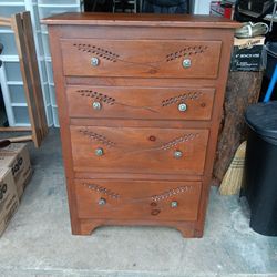 Solid Wood 4 Drawer Chest