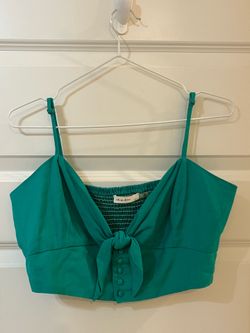 Size L (Size S/M Fit) NWT Emerald Green idem ditto Spaghetti Adjustable Strap Crop Top with Bow Knot