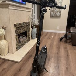 NIU E-Scooter | 20 mph | 15 Mile range 