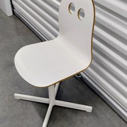 IKEA Valfred / Sibben White Children's Desk Chair