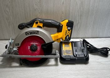 DEWALT DCS391 20V MAX Cordless 6-1/2 in. Circular Saw w/ 5.0Ah Battery & Charger (A1G013971)