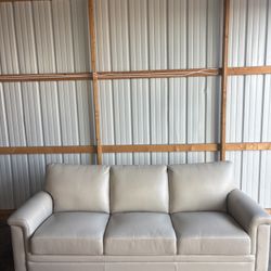 New Hydeline WestCott Leather Sofa Cream