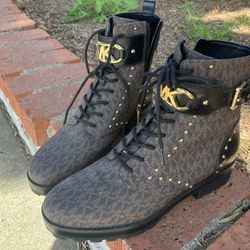 Michael Kors Boots Size 9