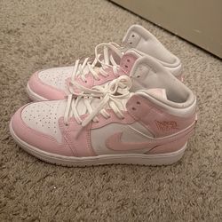 Girls Youth Jordan 1s