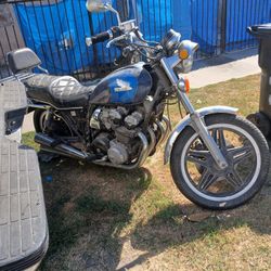 750cc Honda 1982/ 900$