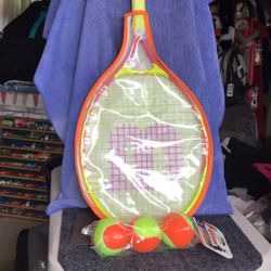 Wilson Youth / Kids Tennis Racket And 3 Balls