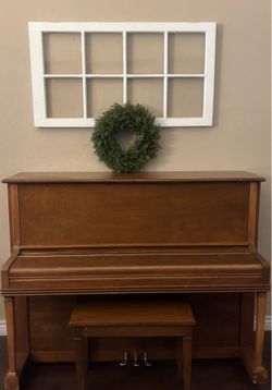 piano and bench
