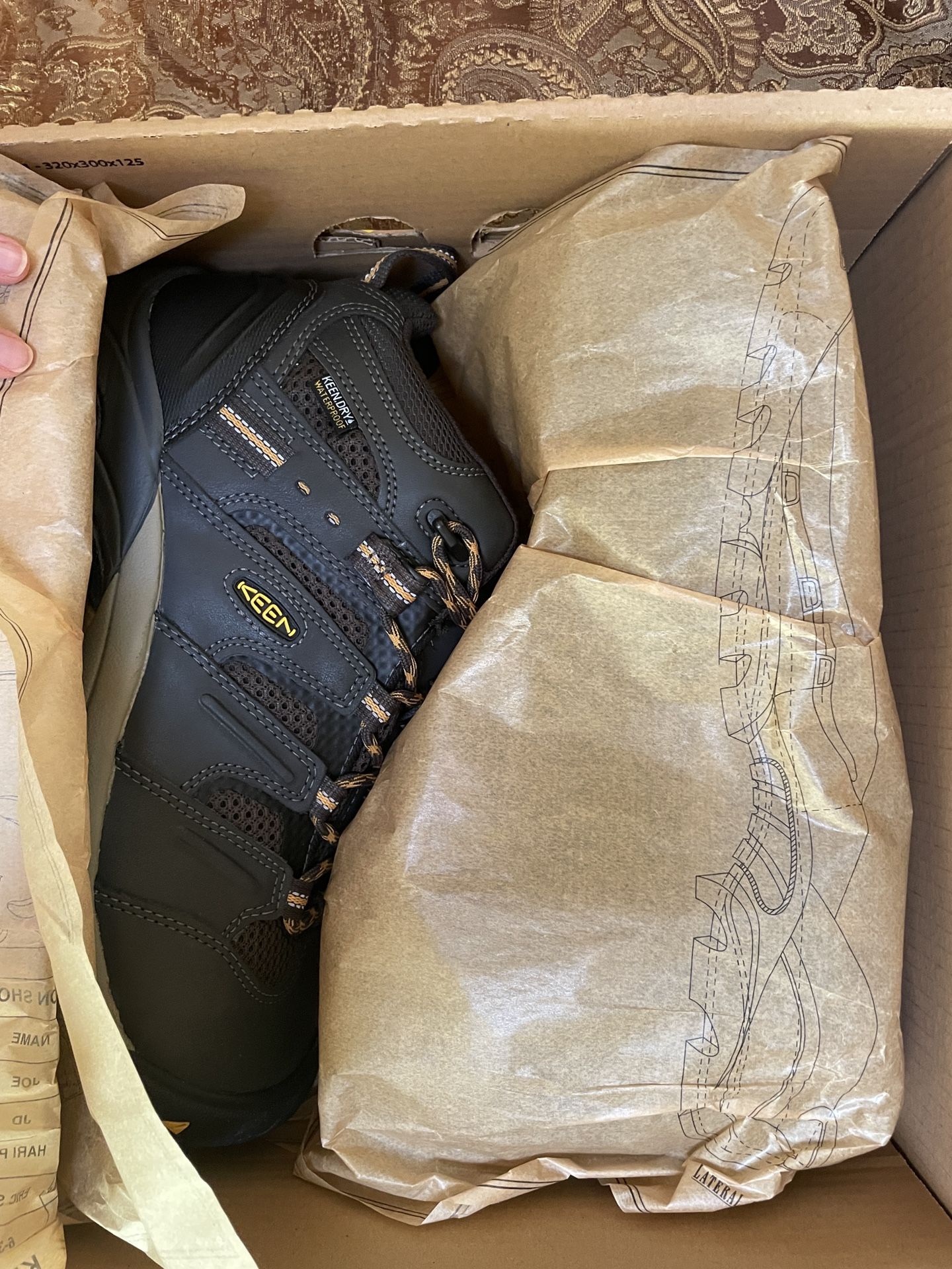 Keen boots