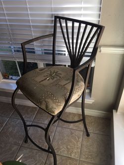 2 Iron stools like new