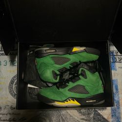 Jordan 4 Oregon