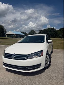 2013 VW Passat white on black
