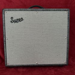 Supro Guitar combo amp. Statesman 1699RC Amazing Deal!