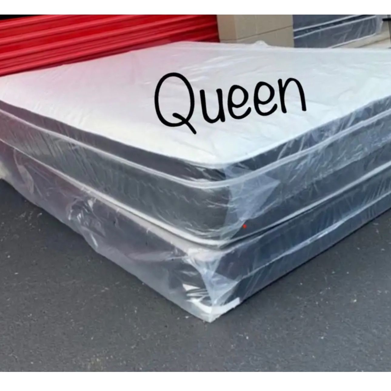 NEW Mattress Queen Size Pillowtop With Box Spring // Offer  🚚