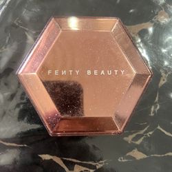 Fenty highlighter