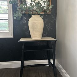 Petite Vintage Accent Table/Side Table