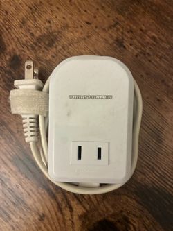 Kashimura TI-95 Compact Travel Step-Down Voltage Transformer (110V-130V to 100V)