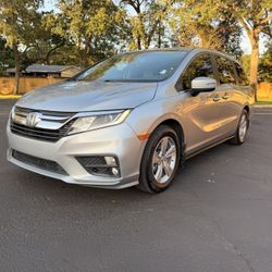 Honda  Odyssey 2018 Extra Clean 