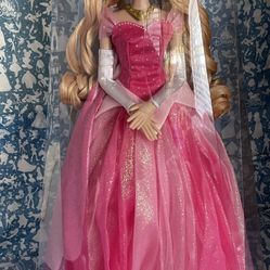 Diamond Castle Collection Aurora Limited Edition Doll