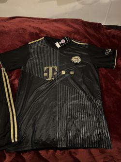 Bayern Munich ‘21/‘22 Oktoberfest Kit