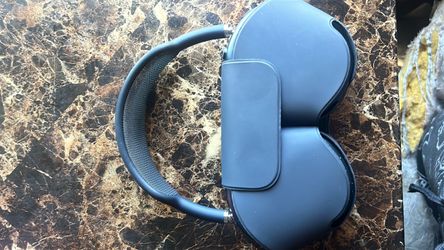 Apple AirPod max