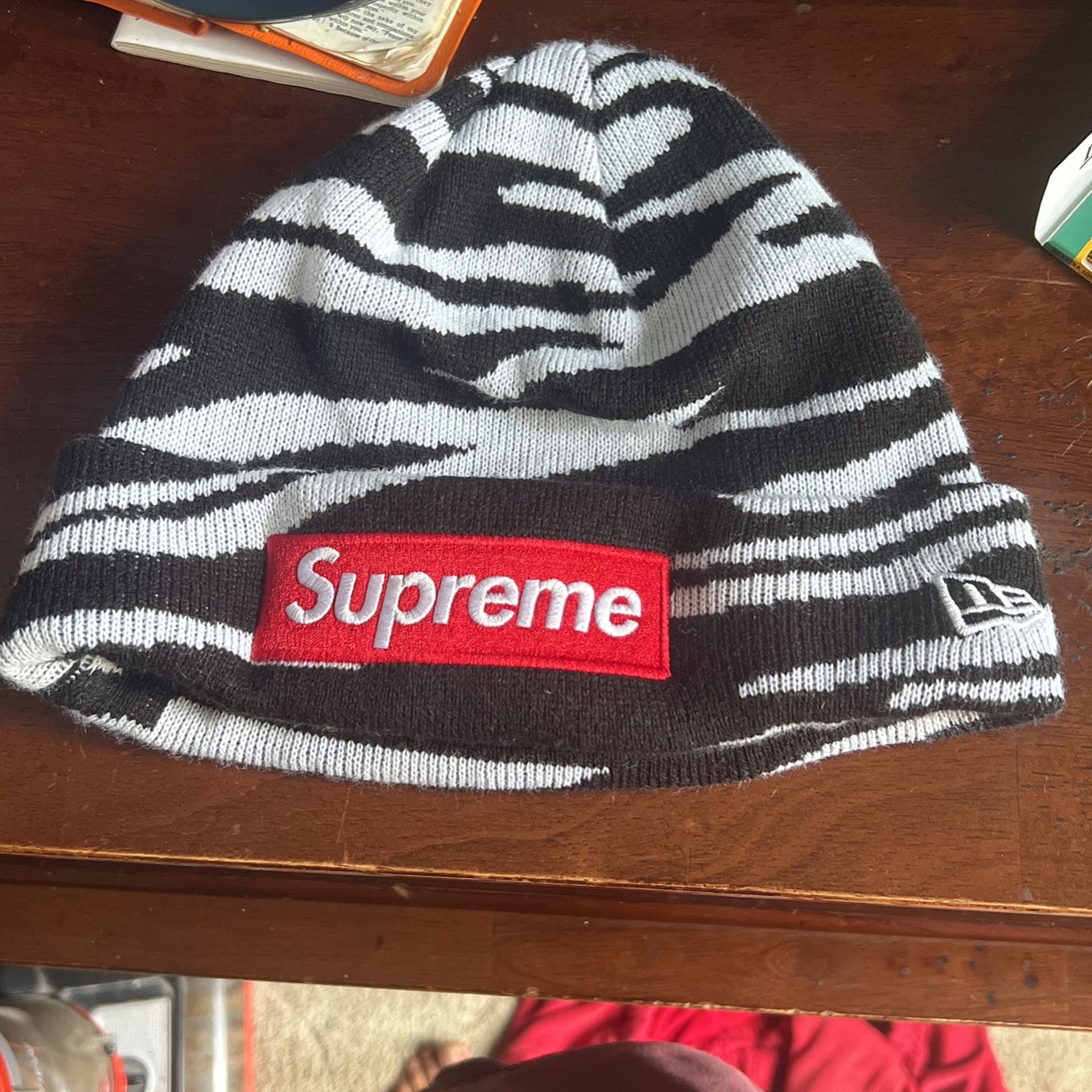 Supreme beanie 