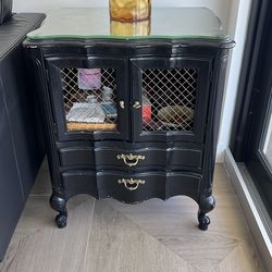 Vintage cabinet