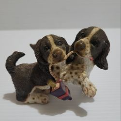 Vintage Figurine Statue COCKER SPANIEL United Dogs Playing In a Sculpture 2 1/2".

