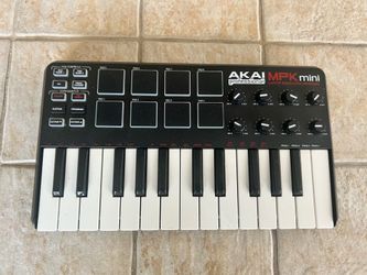 AKAI MPK Mini MIDI Keyboard Controller