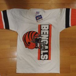 Cincinnati Bengals T-Shirt Size Small NWT
