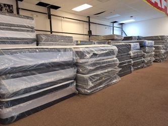 Twin Double Pillow Top Semi Firm Mattress on Sale Now Factory Direct Wholesale