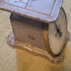 Antique Columbia Family Scale - Landers, Frary & Clark, New Britain, CT