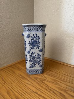 Vintage Oriental Vase