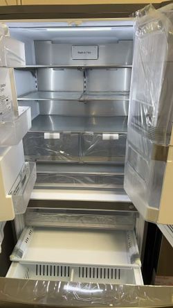 LG Large Refrigerator with Craft Ice 