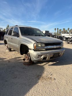 Auto Parts 2003 Chevrolet Trailblazer