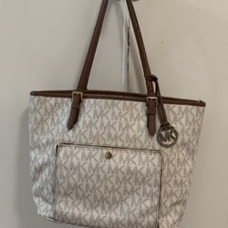 Authentic Michael Kors Tote 