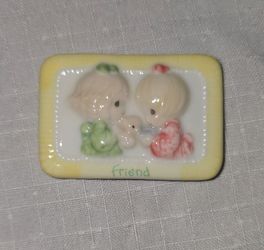 ESTATE SALE Vintage 1999 Precious Moments "Friend" Fridge Magnet #755931 with Box