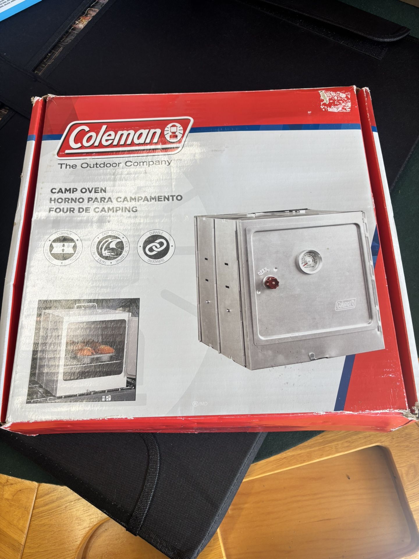 COLEMAN CAMP OVEN