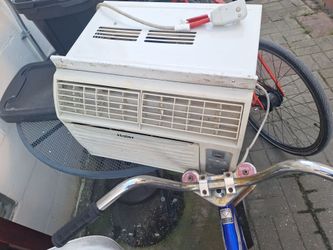 Haier Window Air Conditioner Unit