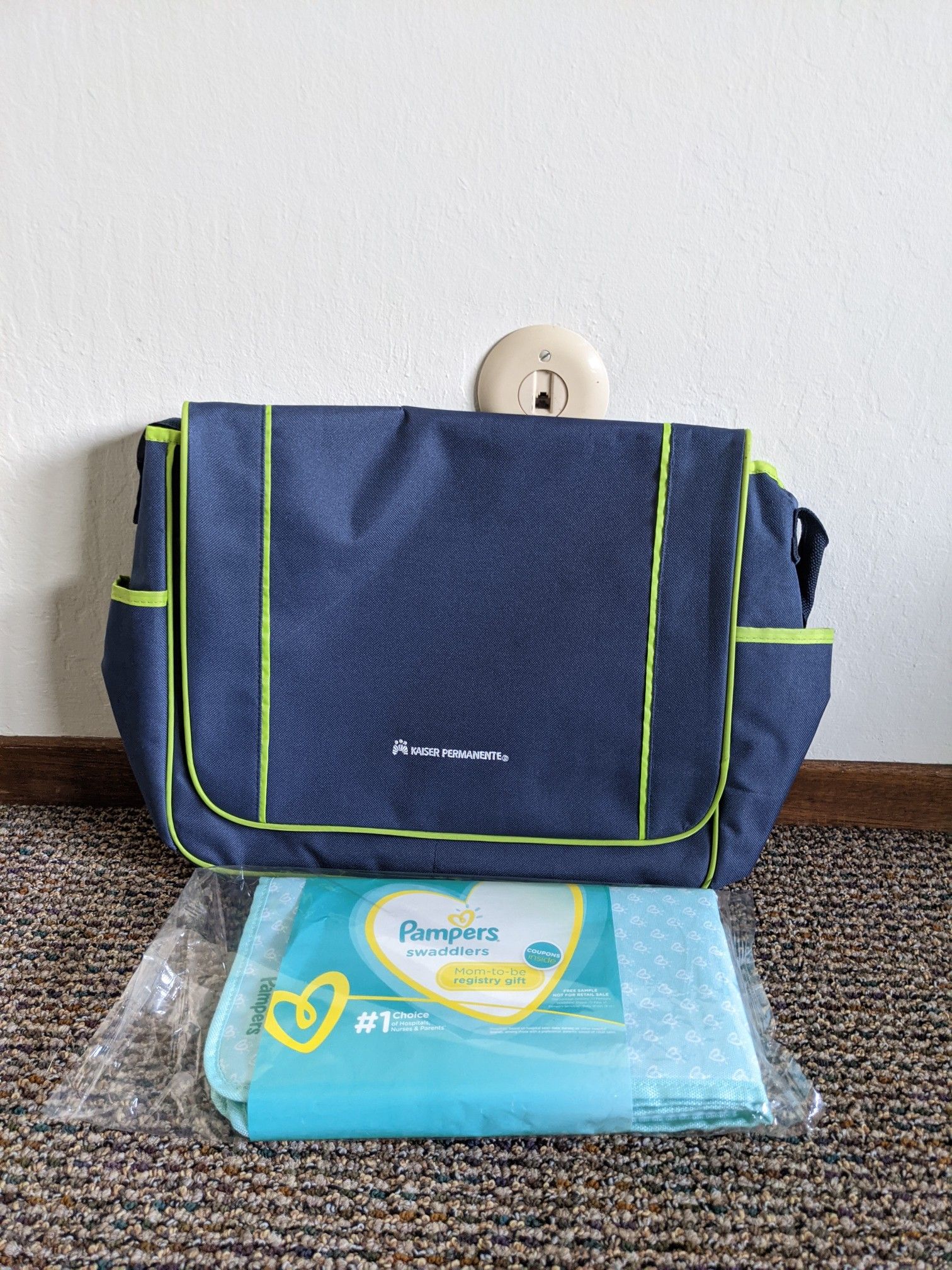 Kaiser Permanente Messenger Diaper Bag + Pampers Sample