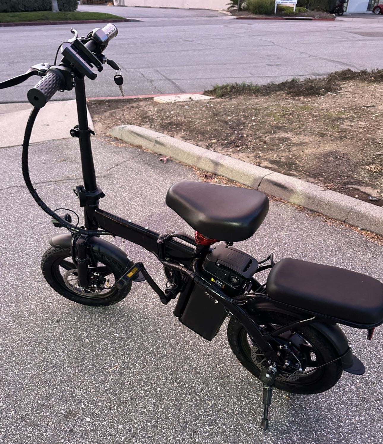 Brand New Electric Bicycle, Electric Bike, E Bike 500W - NEW IN BOX
