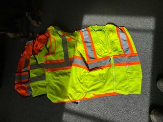 High-Vis Safety Vests qty 4